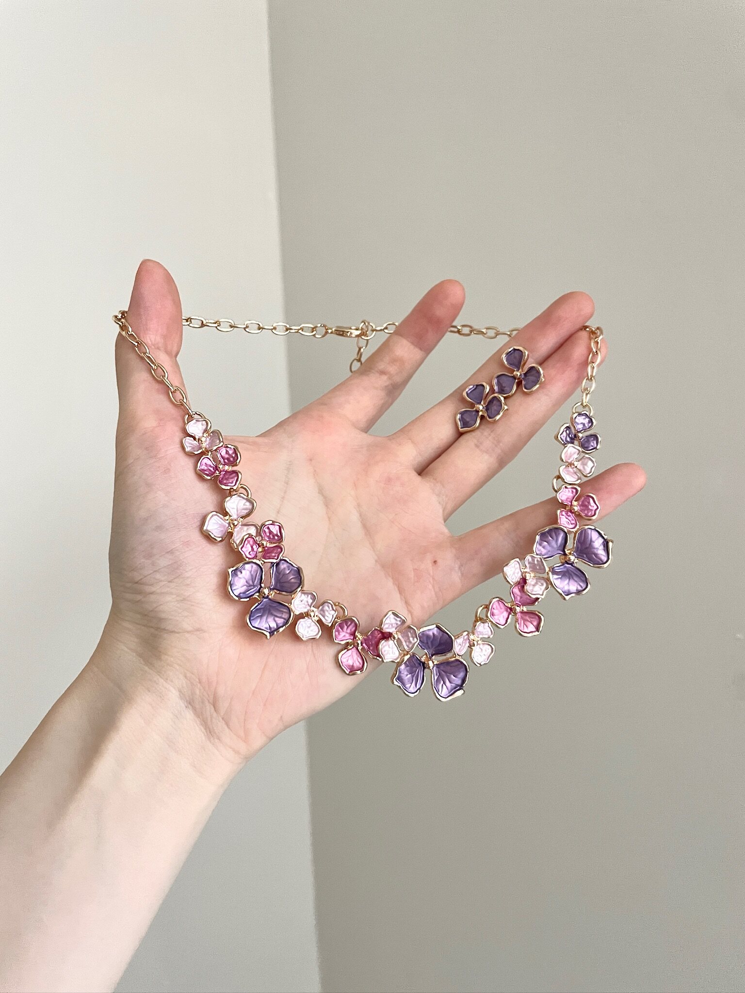 Vintage Enameled Three-Leaf Flowers Jewelry Set