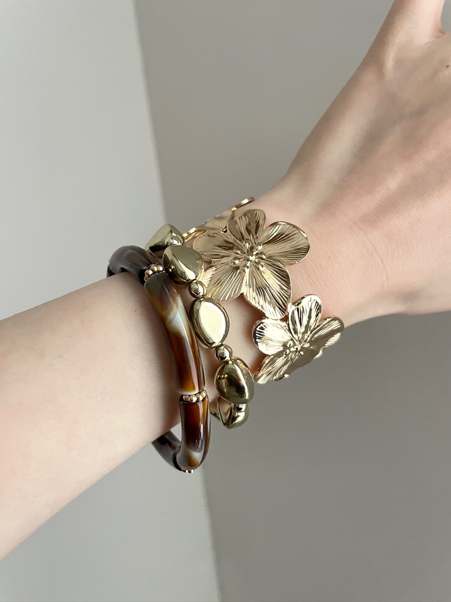Vintage Gold-plated Amber Flower Bangle Collection