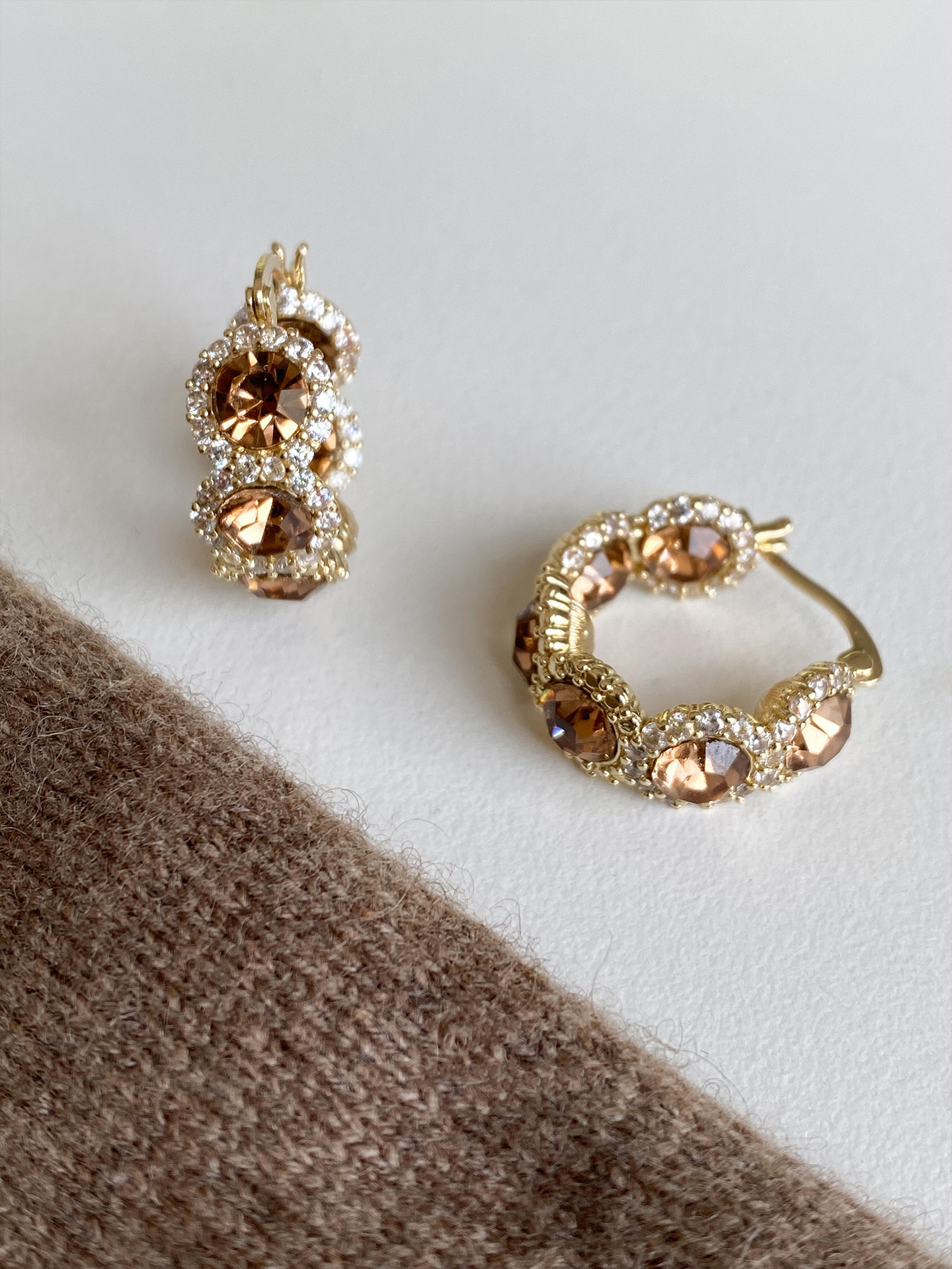 Tea Color Full Diamond Retro Coffee Hoop Earrings