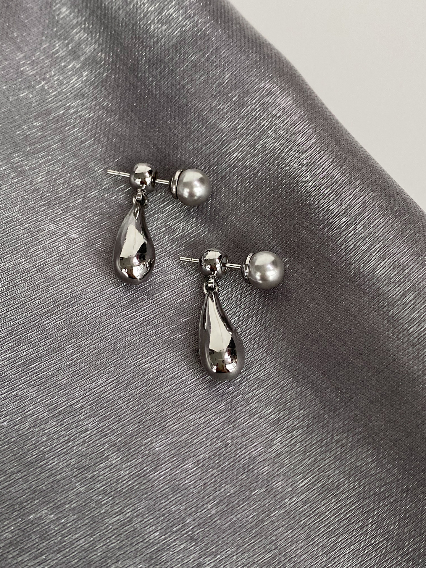 Cold Gray Pearl Water Drop Minimalist Ins Earrings
