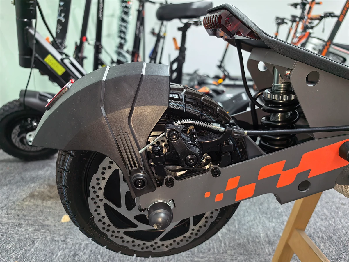 KuKirin G2 2026 rear mechanical brake before XOD hydraulic brake upgrade