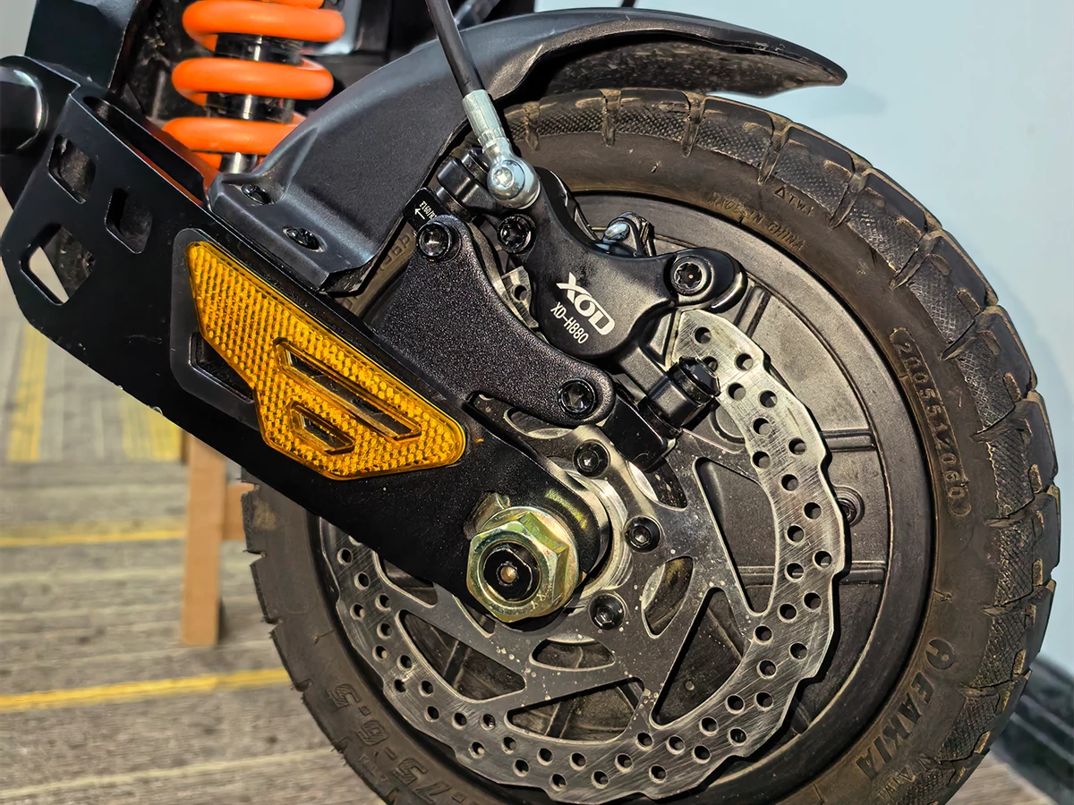 XOD H880 hydraulic brake installed on KuKirin G2 Master front wheel