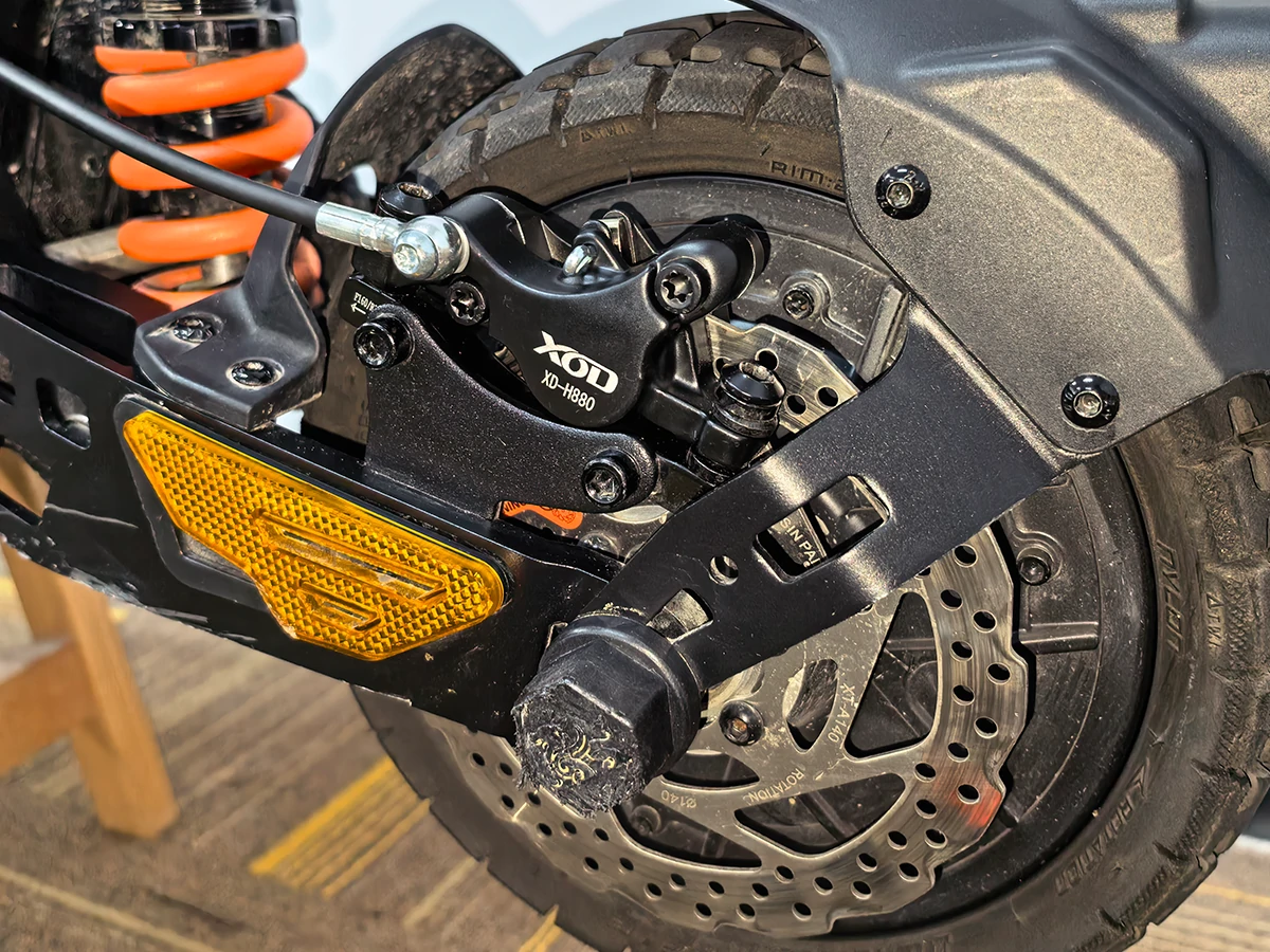 XOD H880 hydraulic brake installed on KuKirin G2 Master rear wheel upgrade result