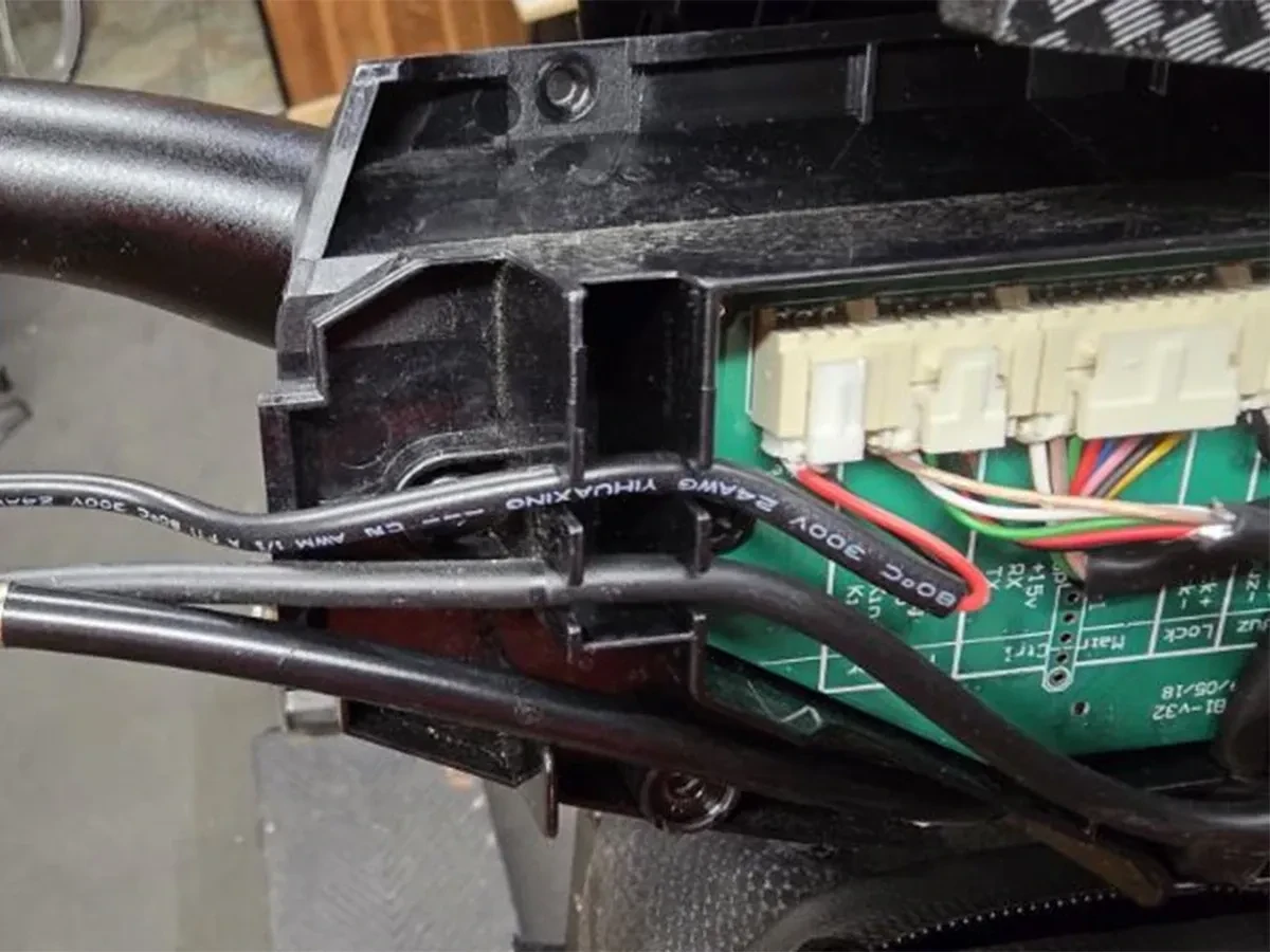 KuKirin G4 display wiring and brake sensor connector requiring an adapter cable