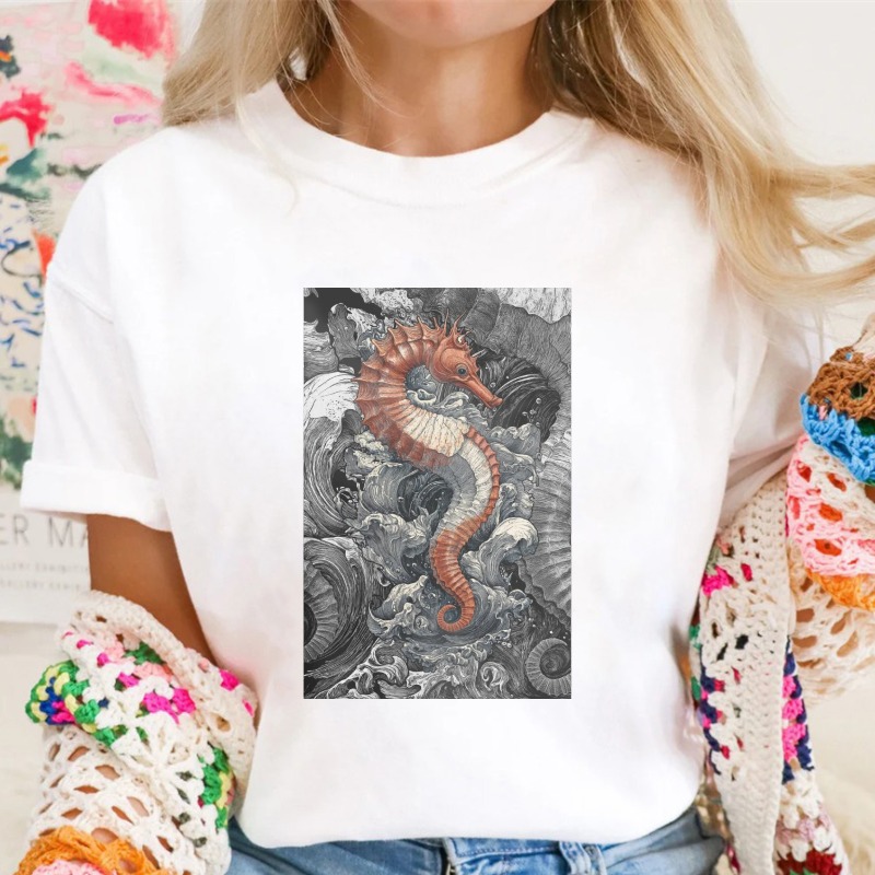 Seahorse Ocean Waves Art Unisex Classic T-shirt