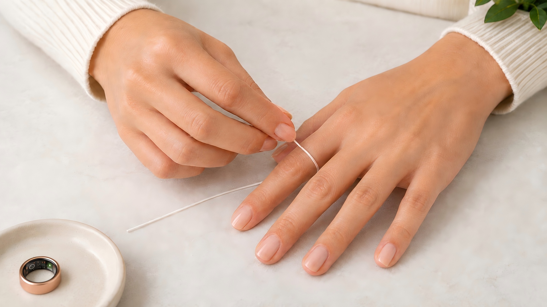 Wrap the string around finger