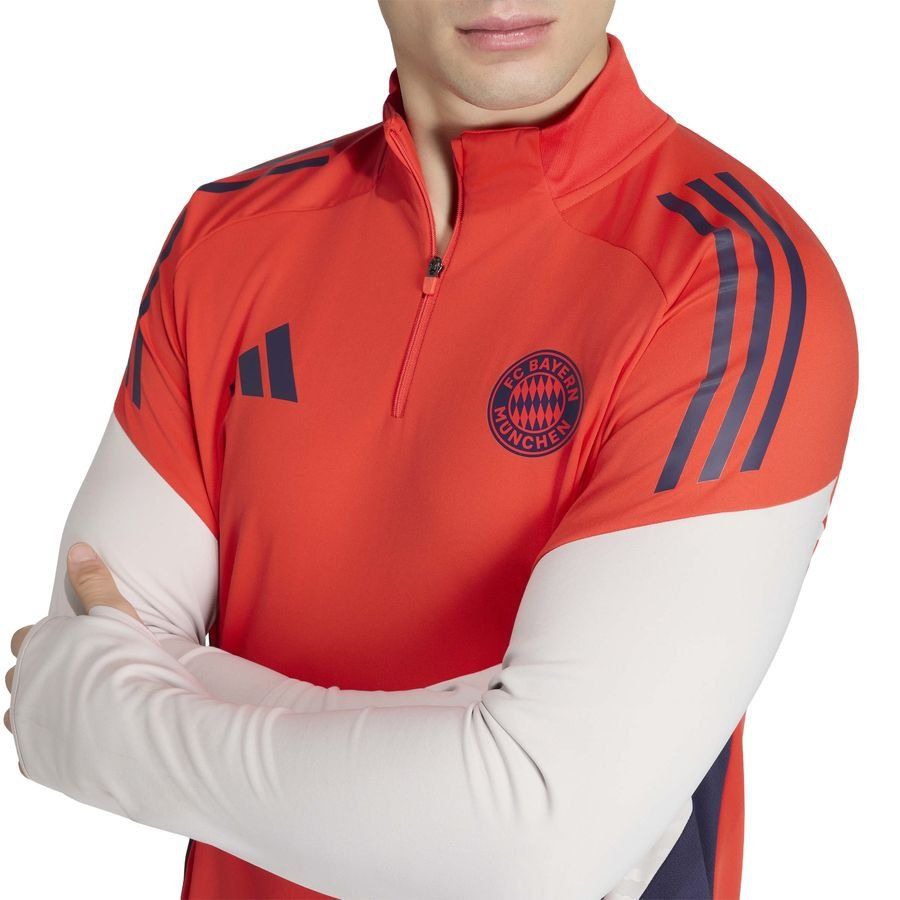 Bayern München Tiro Hi Res 25 Training Red Apparel