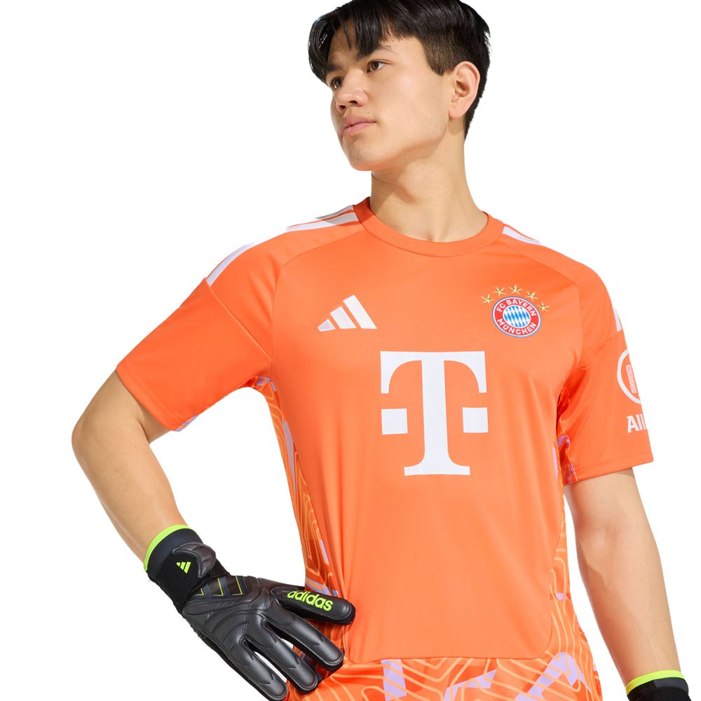 FC Bayern Munich Goalkeeper Jersey 26/27