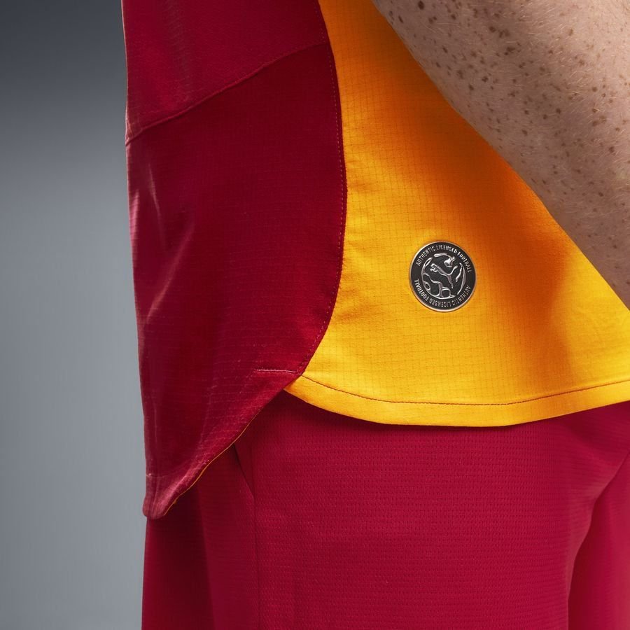 Galatasaray Home Jersey 2026/27