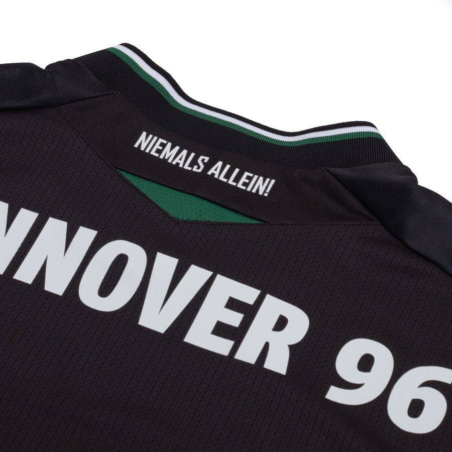 Hannover 96 Away Apparel 2025/26