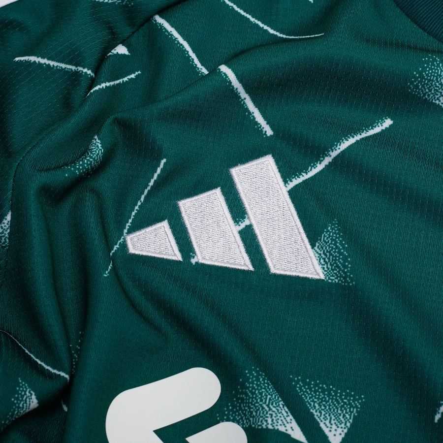 Liverpool Goalkeeper Uniform 2026/27