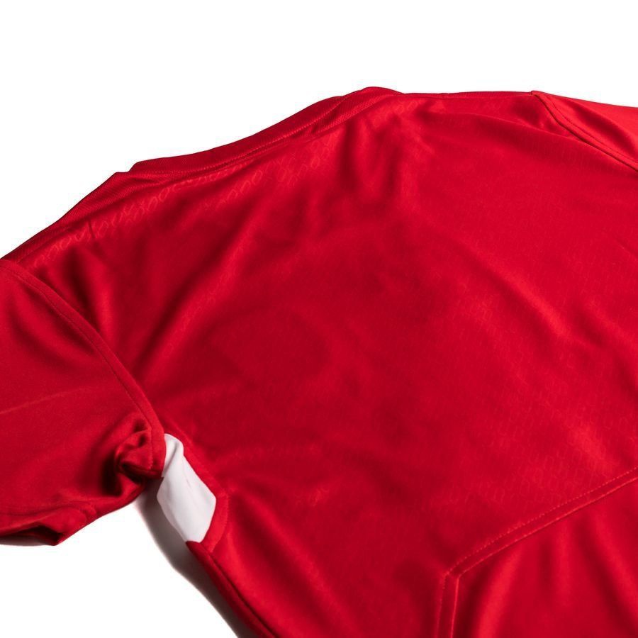 2005 Liverpool Istanbul Home Uniform