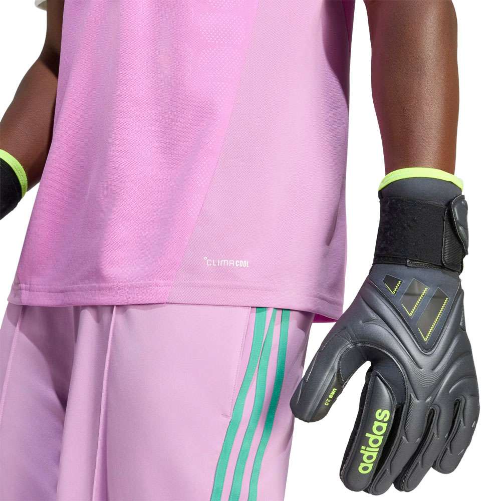 Manchester United Away Goalkeeper Kit 26/27