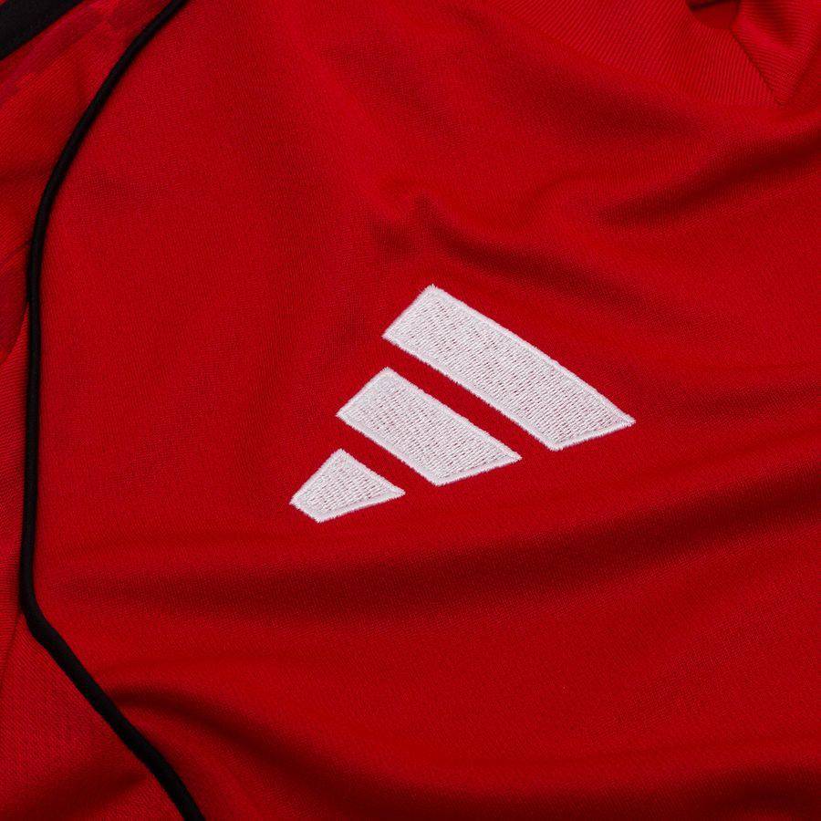 Manchester United Home Uniform 2025/26