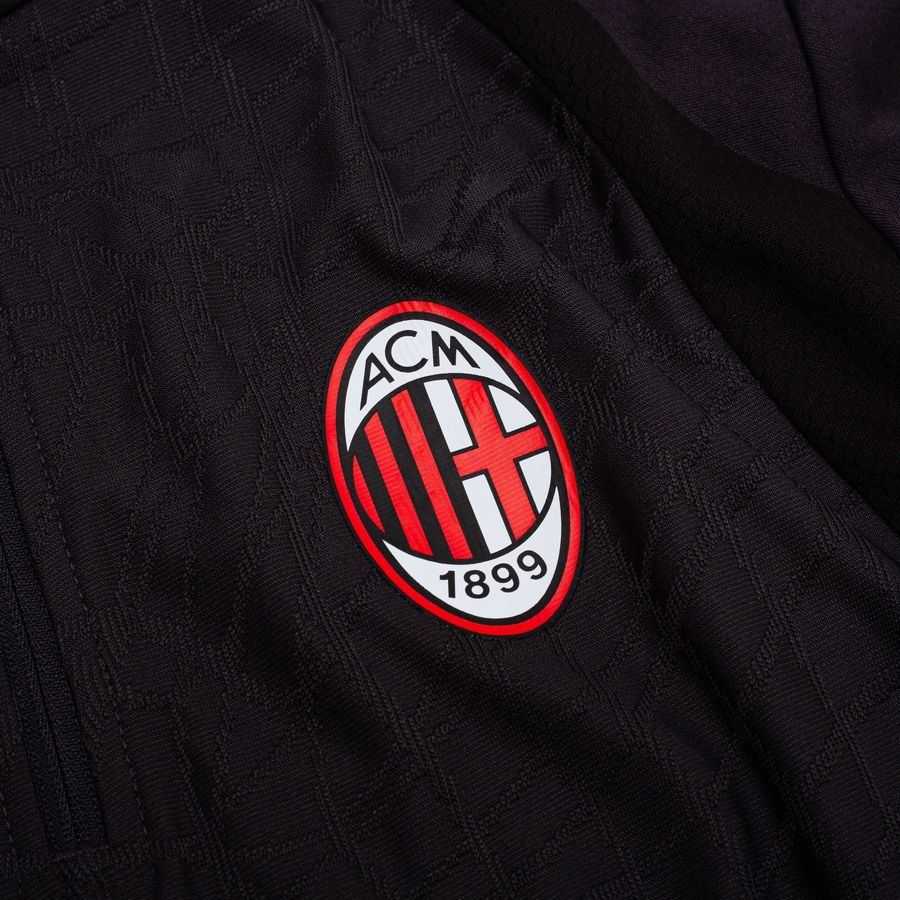 Milan Zip Flat Dark Gray/For All Time Training Red Jersey 1/4