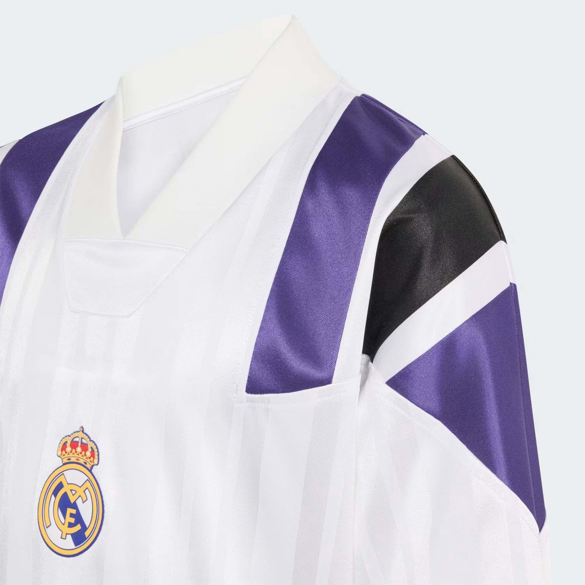 Real Madrid EQT Jersey (Youth) view 3