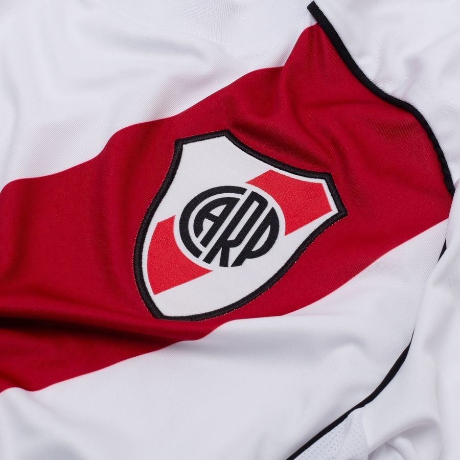 River Plate Home Kit 2025/26