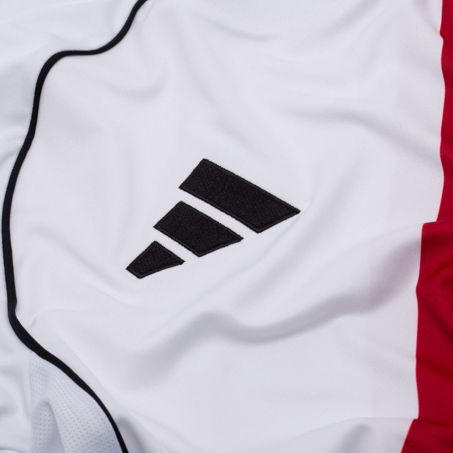 River Plate Home Kit 2025/26