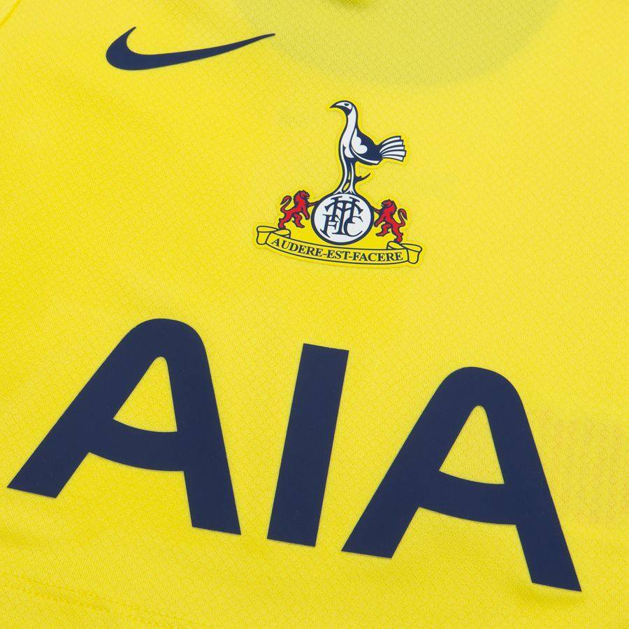 Tottenham Baby Kit Kids 3rd 2025/26