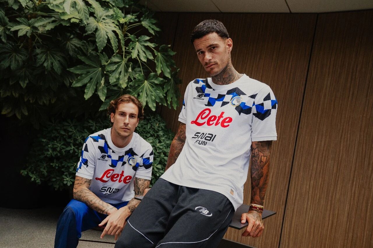 Atalanta 2026/27 away shirt