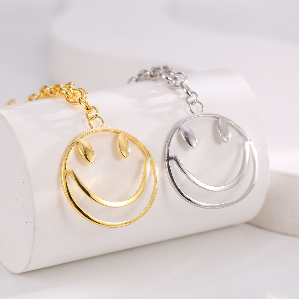 Golden Smile & Queen Pendant Necklace