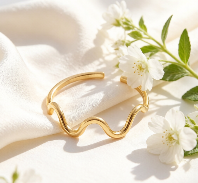 Gold Wave Open Toe Ring