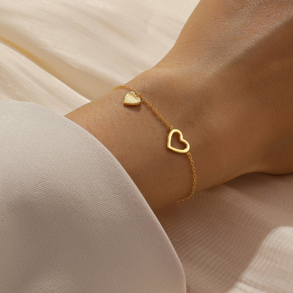 Minimalist Gold Heart Bracelet