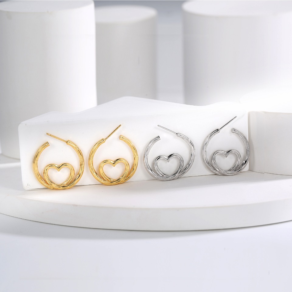 Romantic Gold - Plated Heart - Inset Circular Stud Earrings