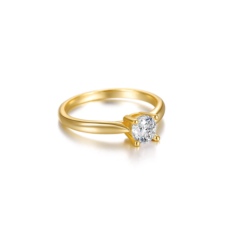 Gold Four-Claw Solitaire Ring