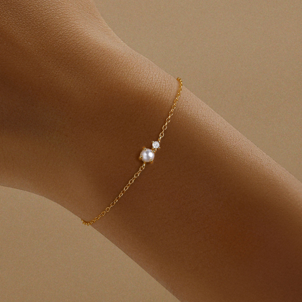 Minimalist Elegant Jewelry