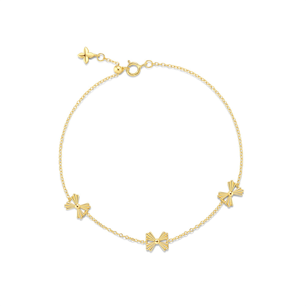 Gold Four-Leaf Clover Bracelet