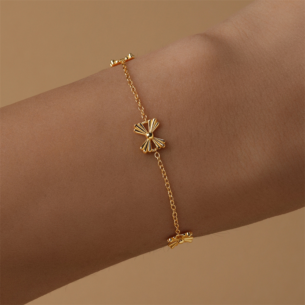 Gold Four-Leaf Clover Bracelet