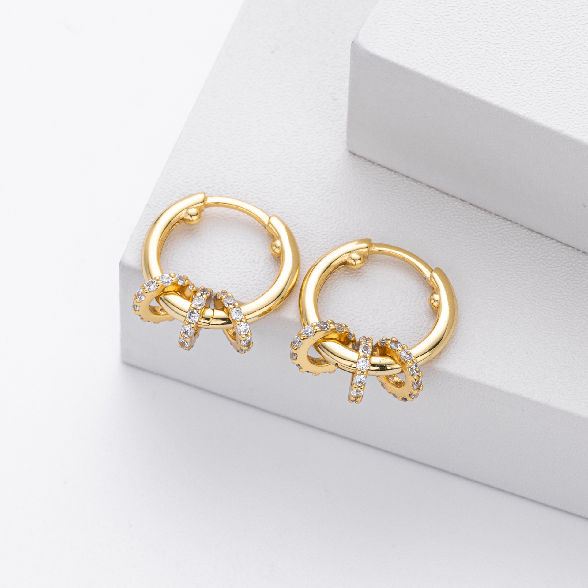 Plain Polished Band with Micro-Pave CZ Mini Circle