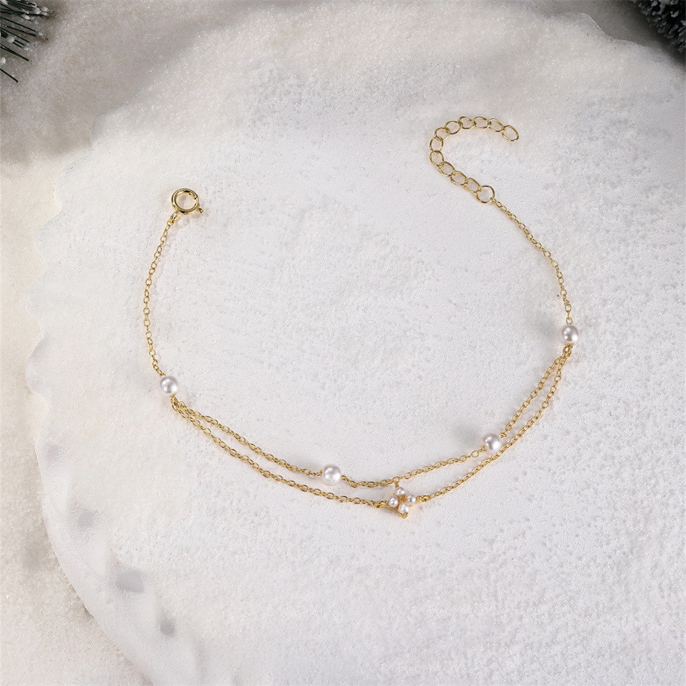 Gold Double Chain Pearl Bracelet with Lucky Clover