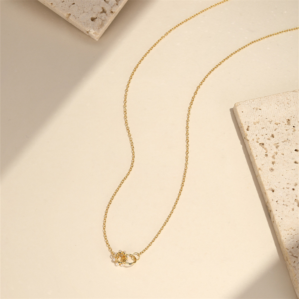 Interlocking Circle Pendant Necklace with Cubic Zirconia