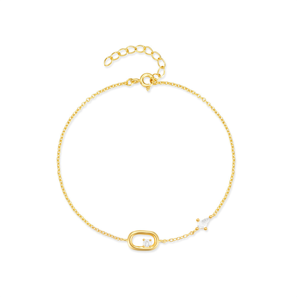Minimalist Gold Chain Bracelet with Zirconia Details