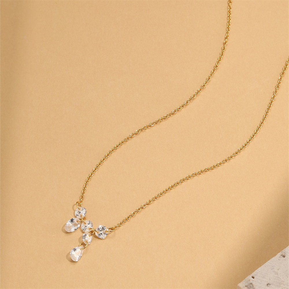 Cluster Teardrop Pendant Necklace with Cubic Zirconia 