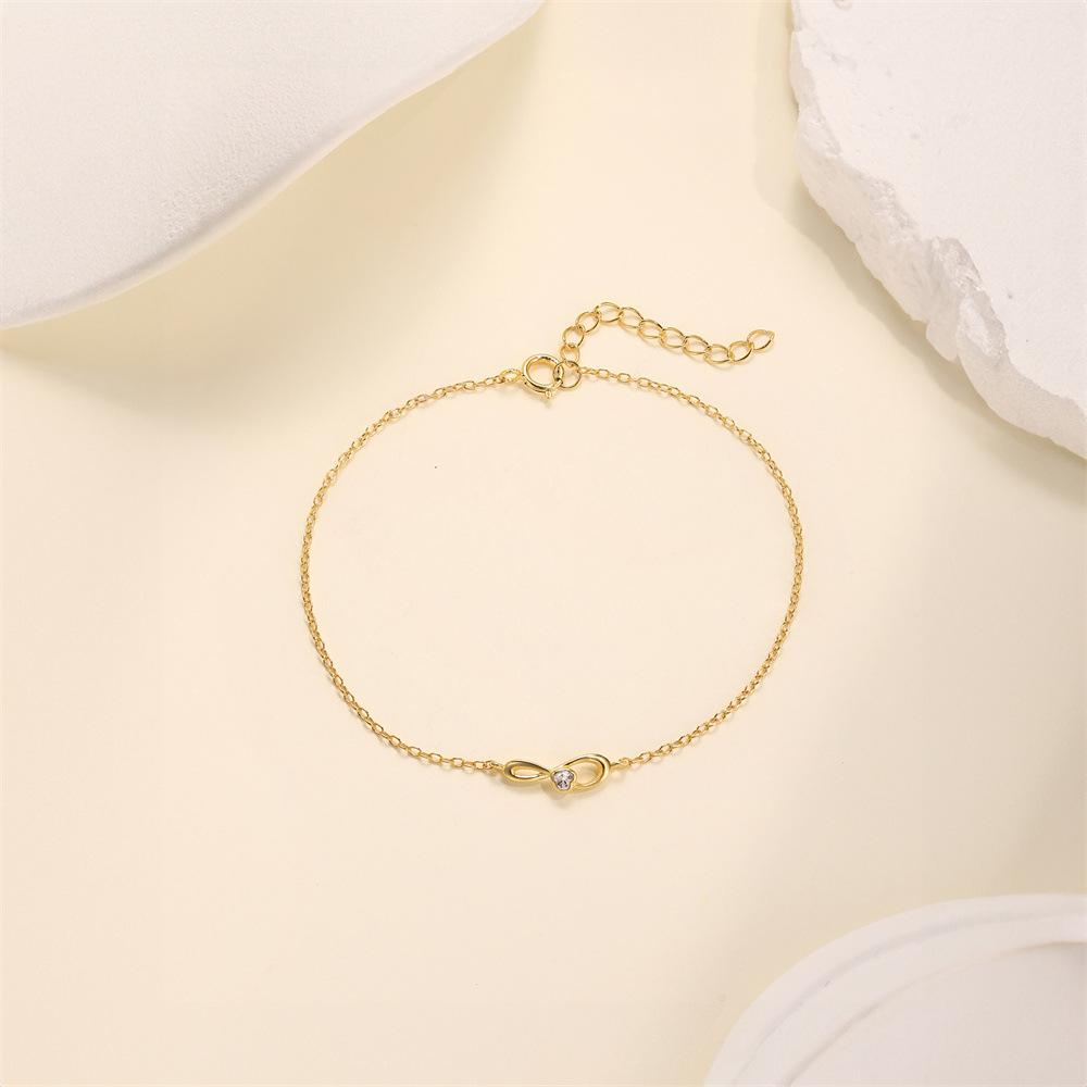 Delicate Link Chain Bracelet with Adjustable Extender