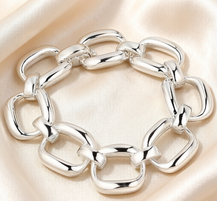Minimalist Oversized Metal Link Chain Bracelet for Women