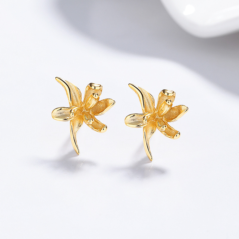 Sterling Silver Polished Flower Stud Earrings 