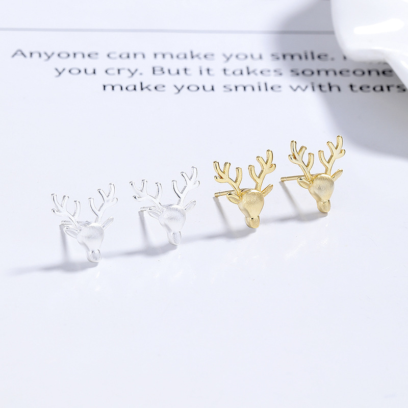 Sterling Silver Matte Finish Reindeer Head Stud Earrings 