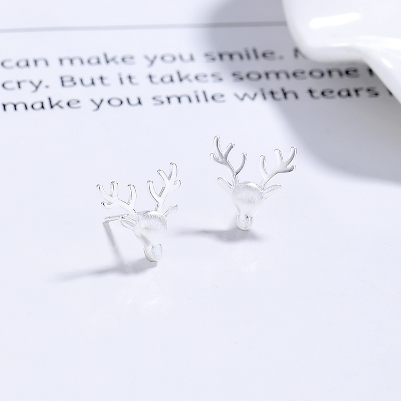 Sterling Silver Matte Finish Reindeer Head Stud Earrings 