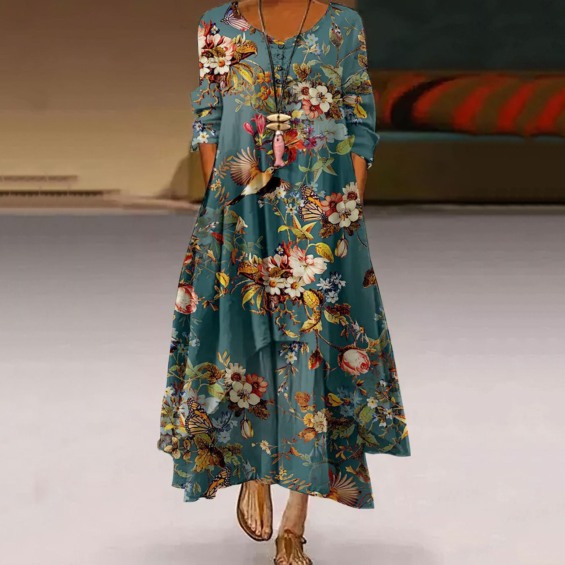 Künstlerisches, schwingendes Blumenkleid von Andrea Serena