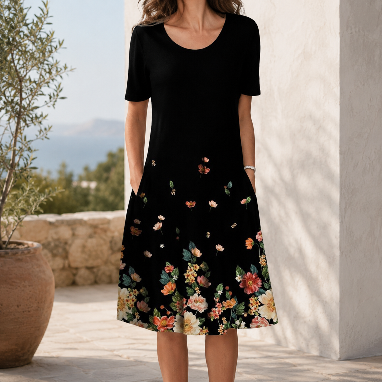 🌸 Luftiges Damenkleid mit floralen Designs und praktischen Taschen