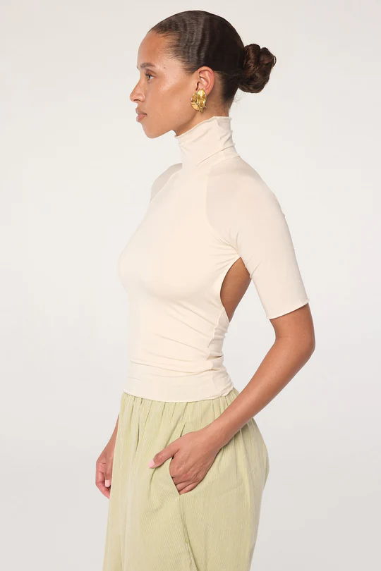 Vanilla Open Back Half Sleeve Turtleneck Top