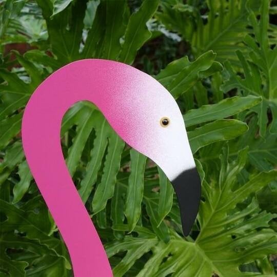 🦩Swirl Bird 🦩A whimsical and dynamic bird that spins with the slight garden breeze