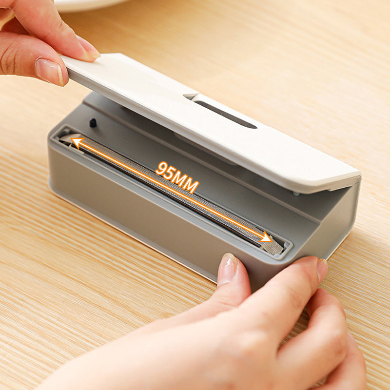 ✨🔥Professional Bag Sealer with 6 Temperature Levels – Freshness at One Click.Seal and open bags in seconds. Rechargeable & Magnetic, can be attached to your fridge.