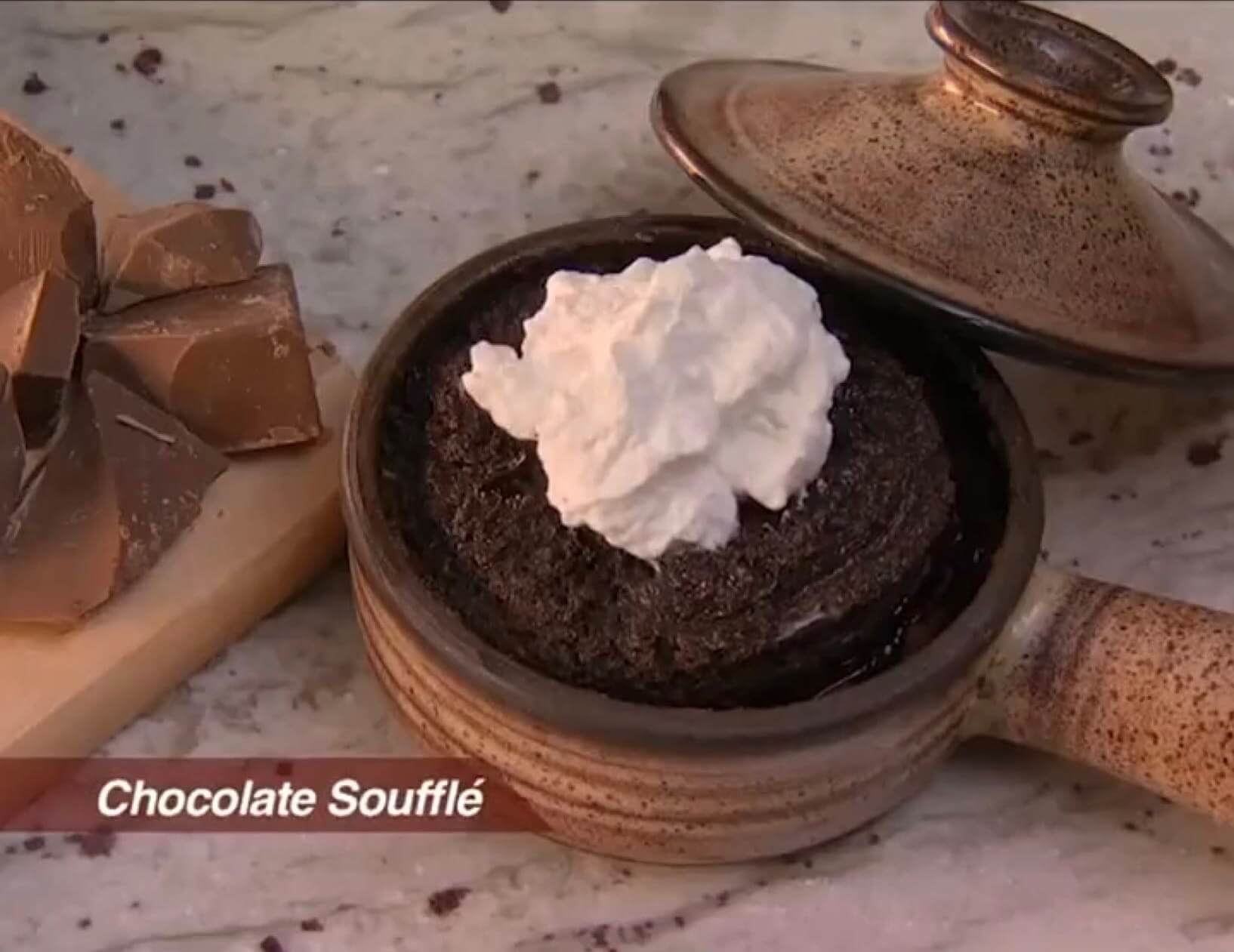 🔥SPRING SALE 49%-🎁Ceramic Microwave Cooker with Gourmet Recipes Booklet