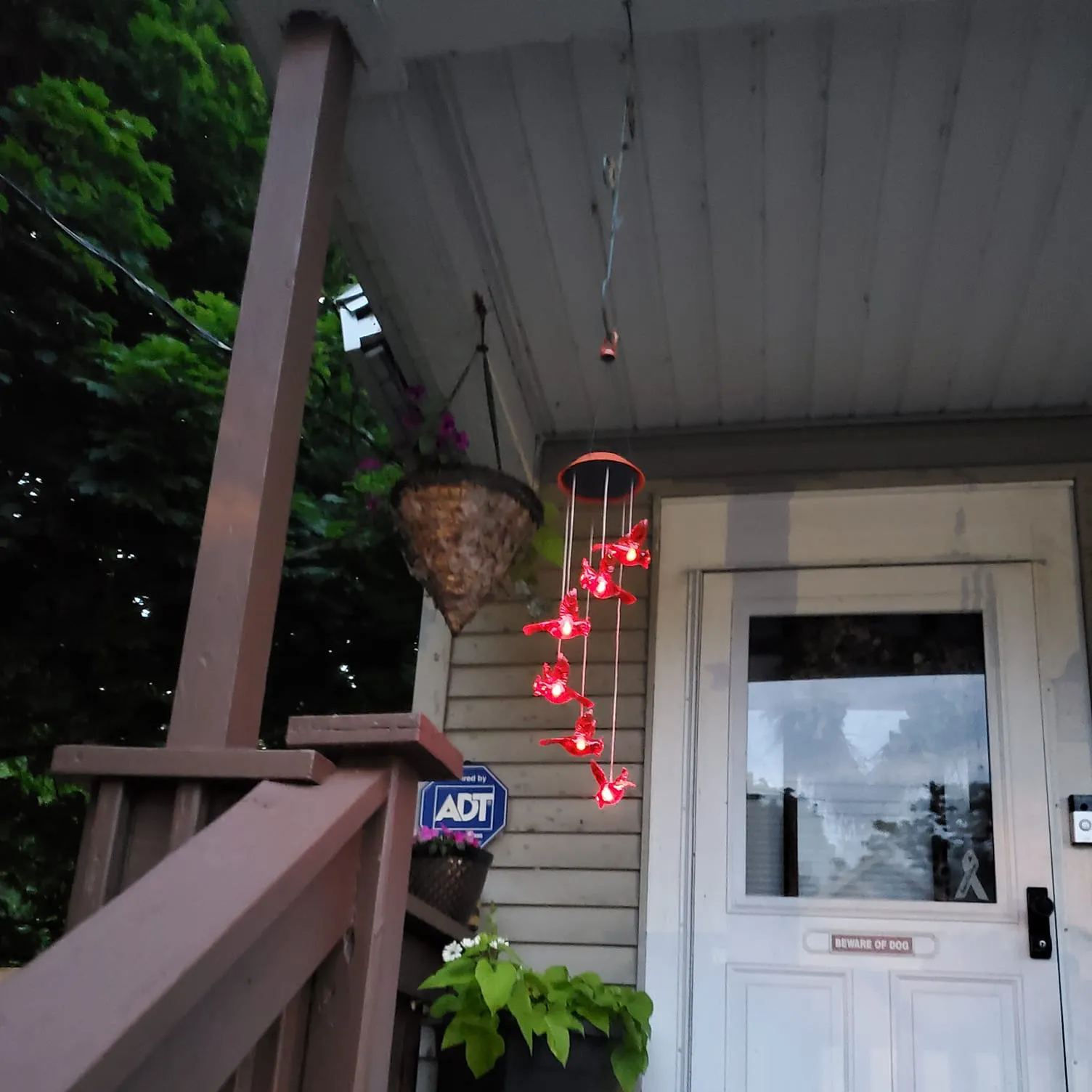 Charming Wind Chimes Hummingbird feeders