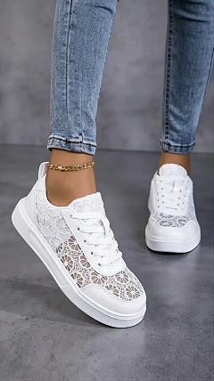 Women's mesh sports sneakers for everyday wear